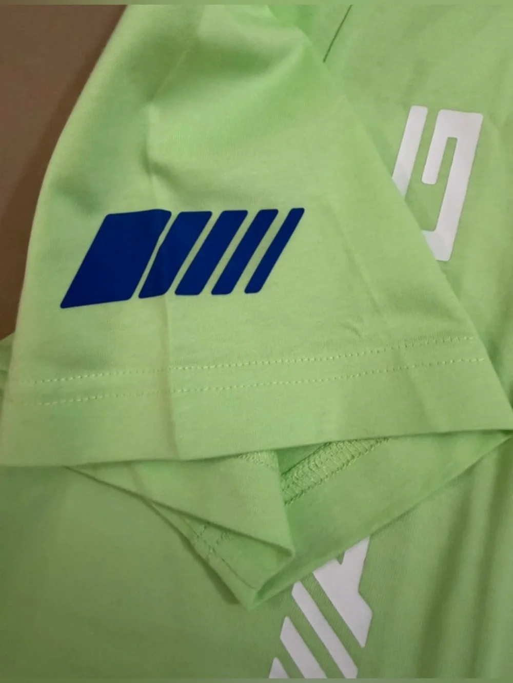 NWT-XL Mercedes-Benz AMG retired lime color puma short sleeve crewneck T-shirt